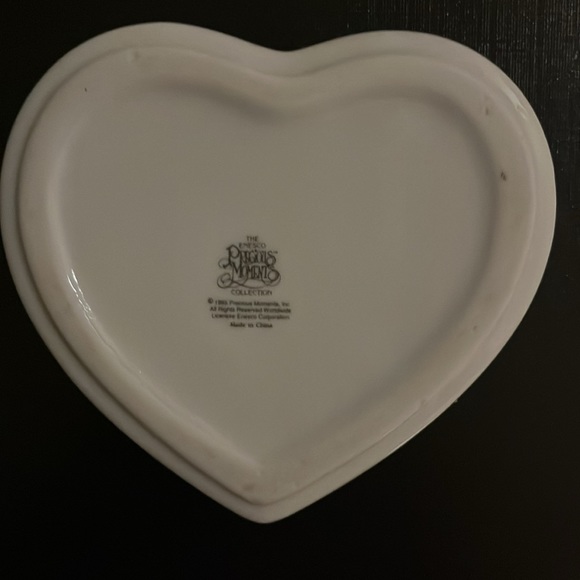 Precious Moments ‘Mother Sew Dear’ - Picture 4 of 5